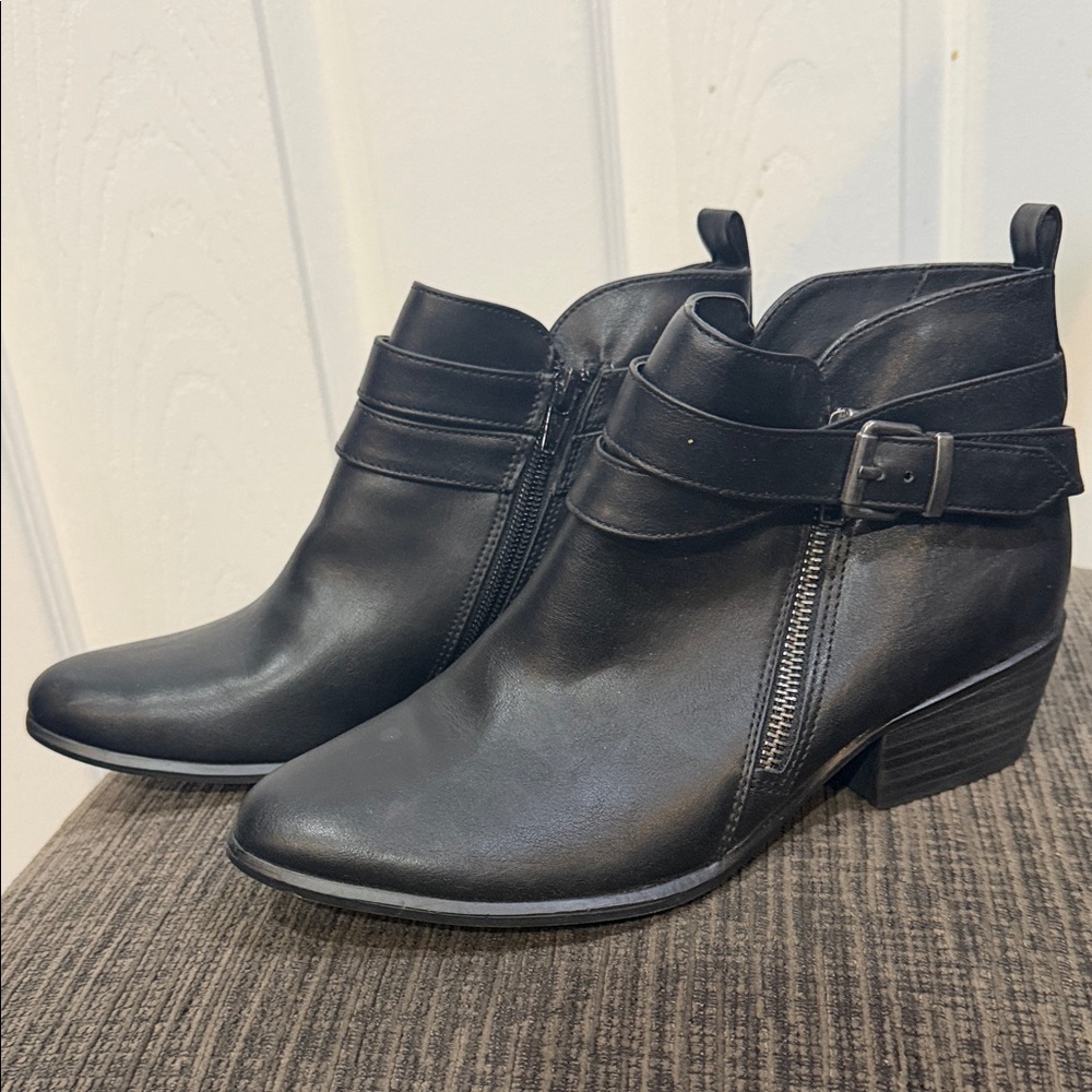 UNIONBAY Black Ankle Booties with Buckle Detail